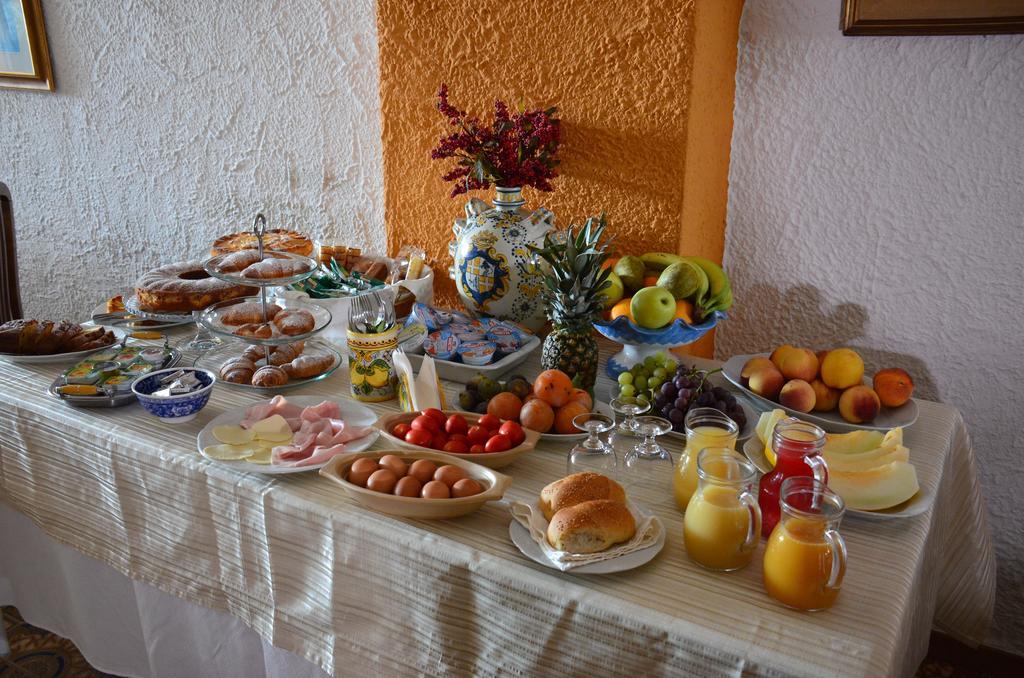 Costa Azzurra Hotel Giardini Naxos Eksteriør billede