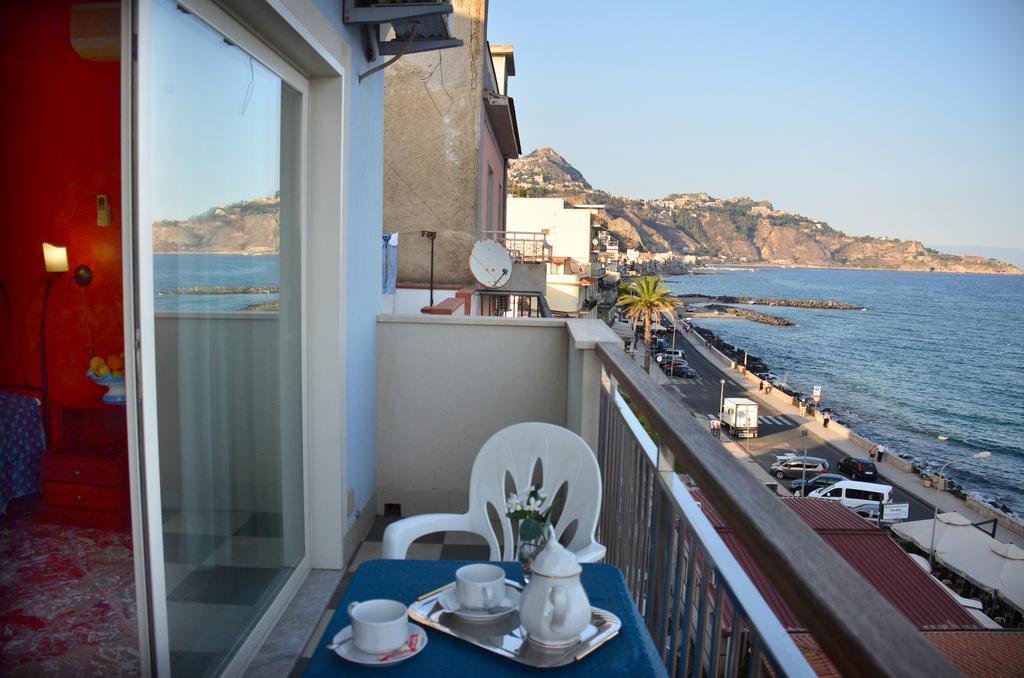 Costa Azzurra Hotel Giardini Naxos Eksteriør billede