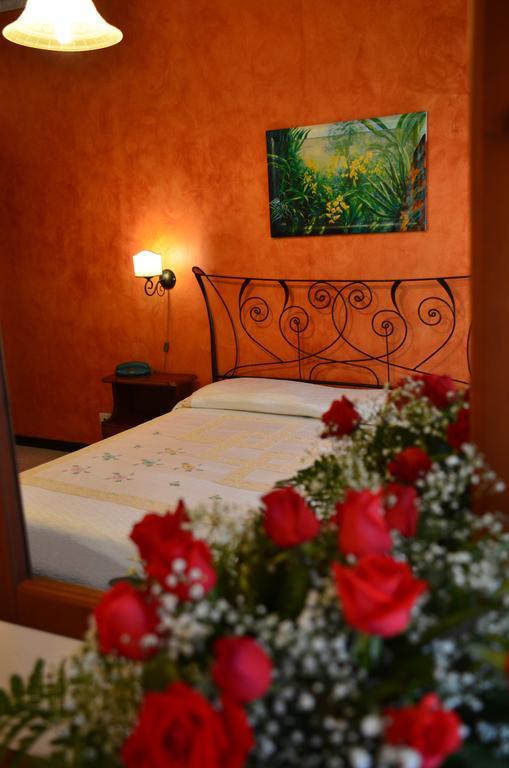 Costa Azzurra Hotel Giardini Naxos Eksteriør billede