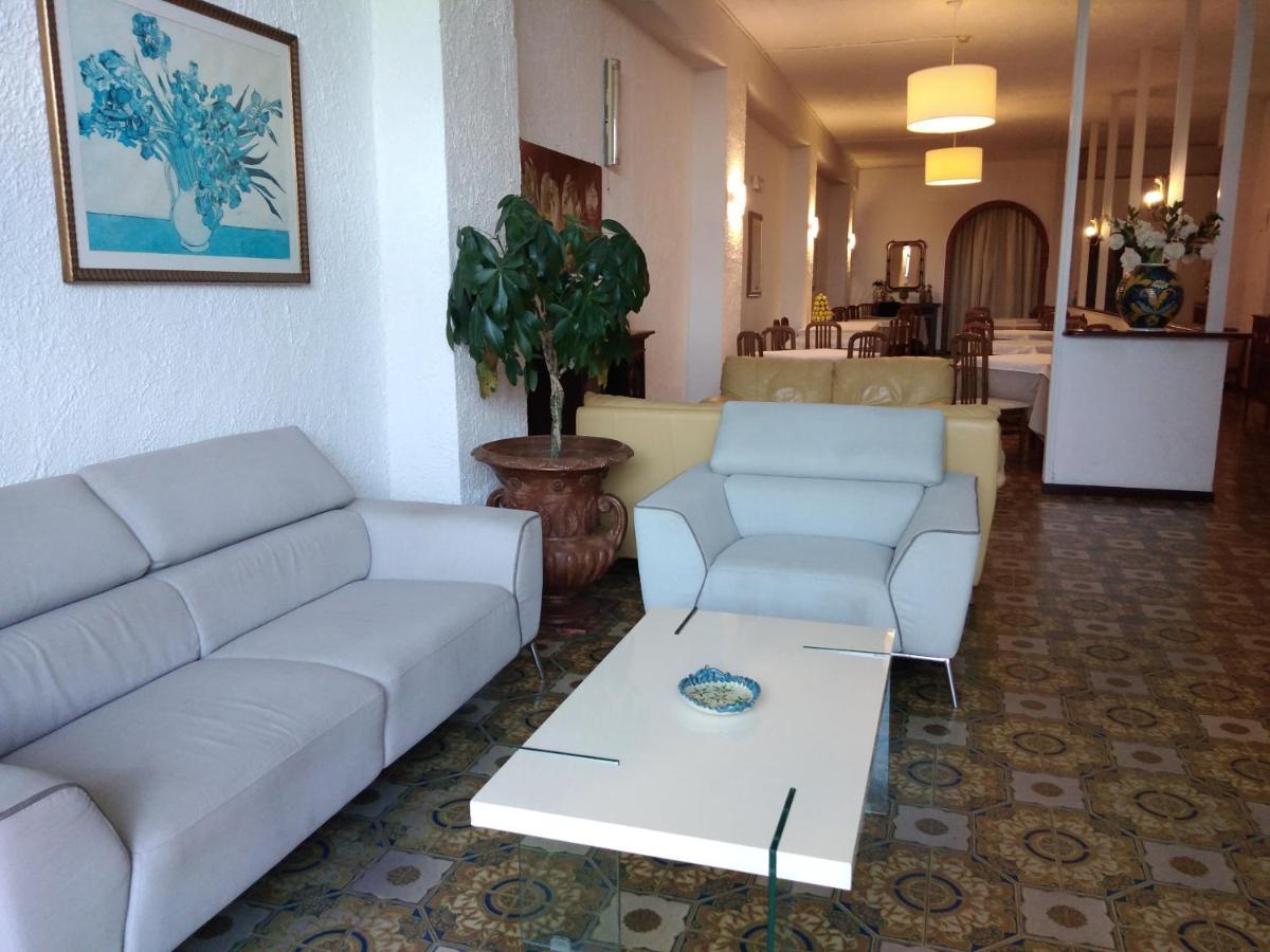 Costa Azzurra Hotel Giardini Naxos Eksteriør billede