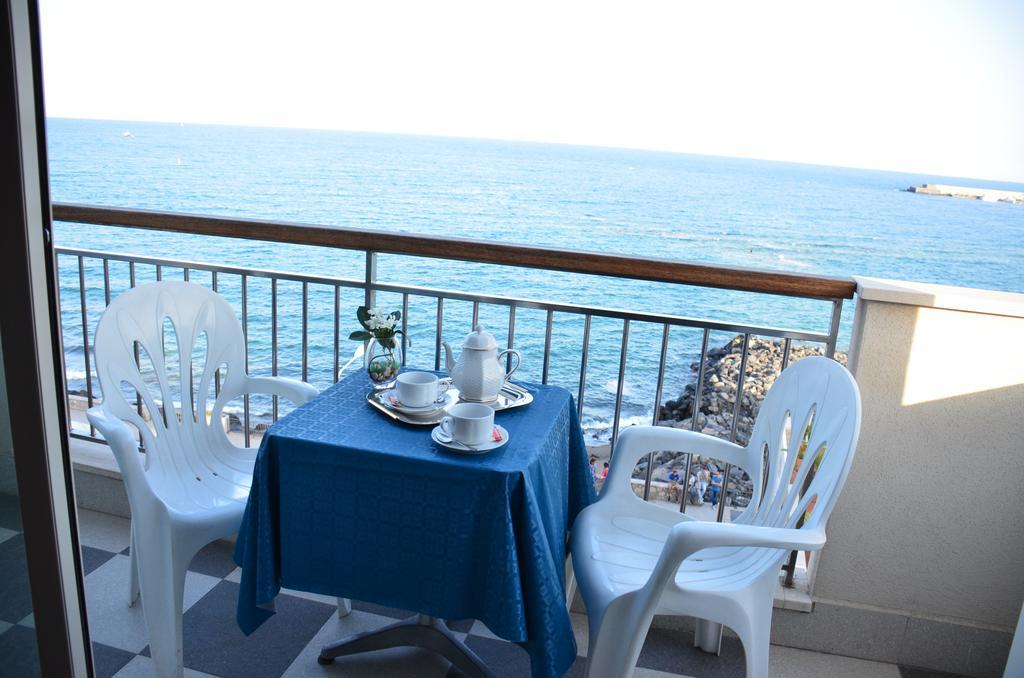 Costa Azzurra Hotel Giardini Naxos Eksteriør billede